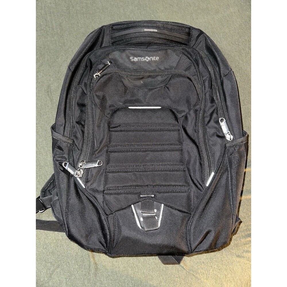 Samsonite UBX Business Commuter Multi Compartment 17in Laptop Backpack Black EUC